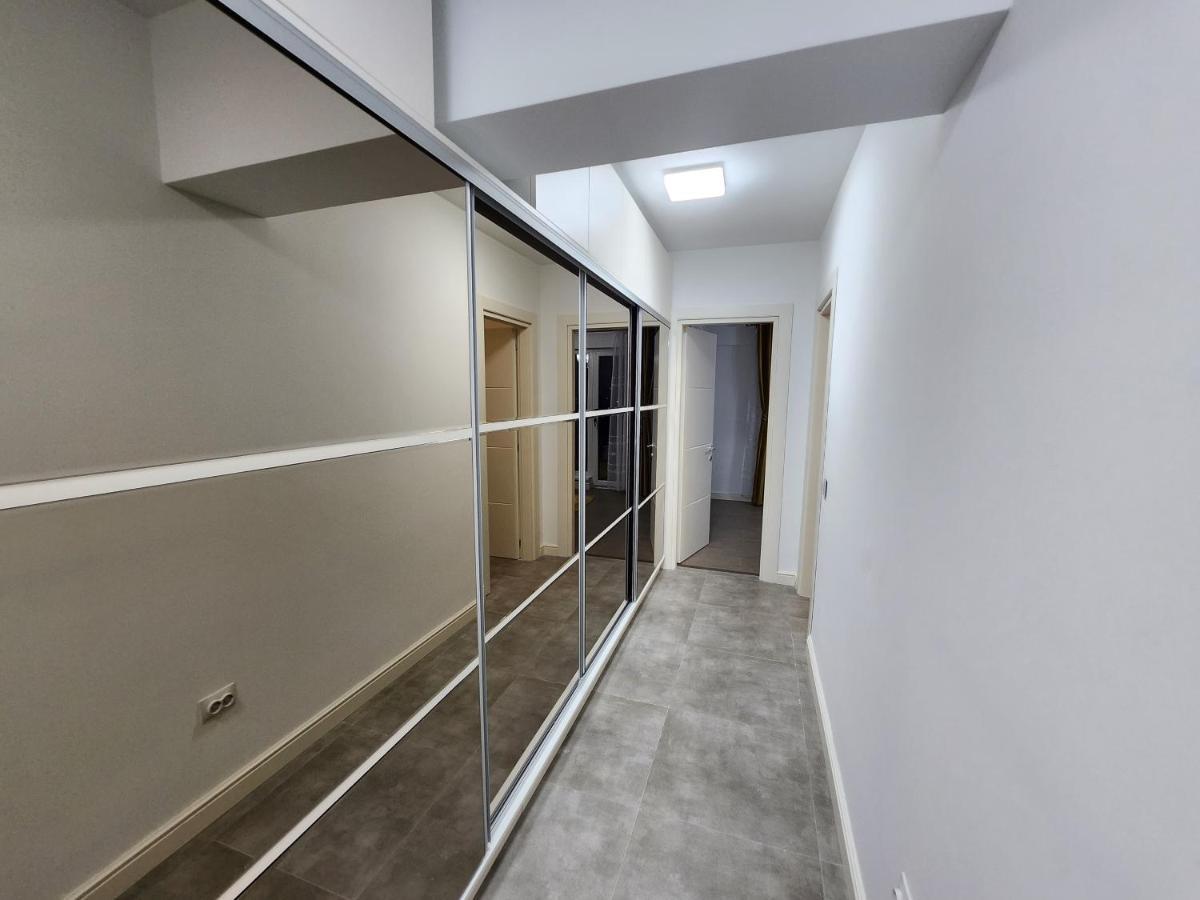 יאשי Near Airport 2 Rooms Apartments In Himson מראה חיצוני תמונה