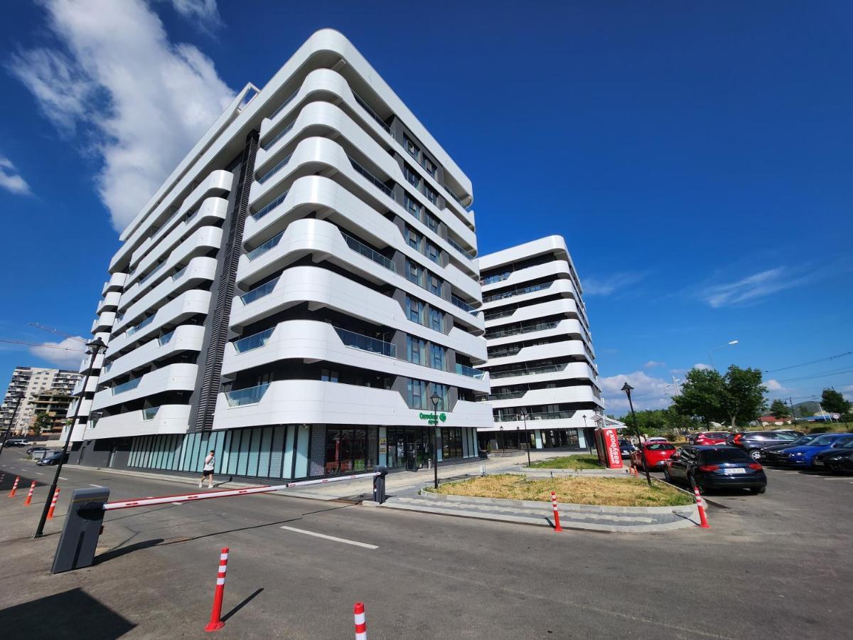 יאשי Near Airport 2 Rooms Apartments In Himson מראה חיצוני תמונה