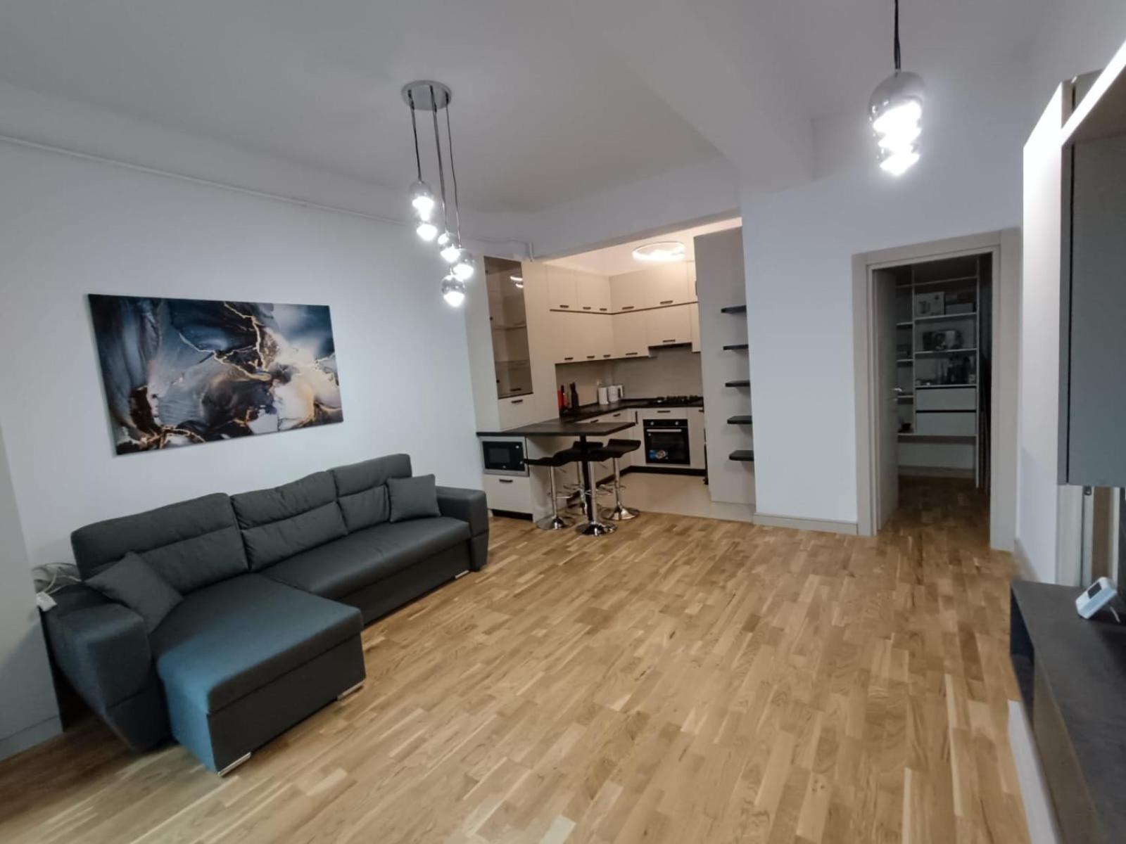 יאשי Near Airport 2 Rooms Apartments In Himson מראה חיצוני תמונה