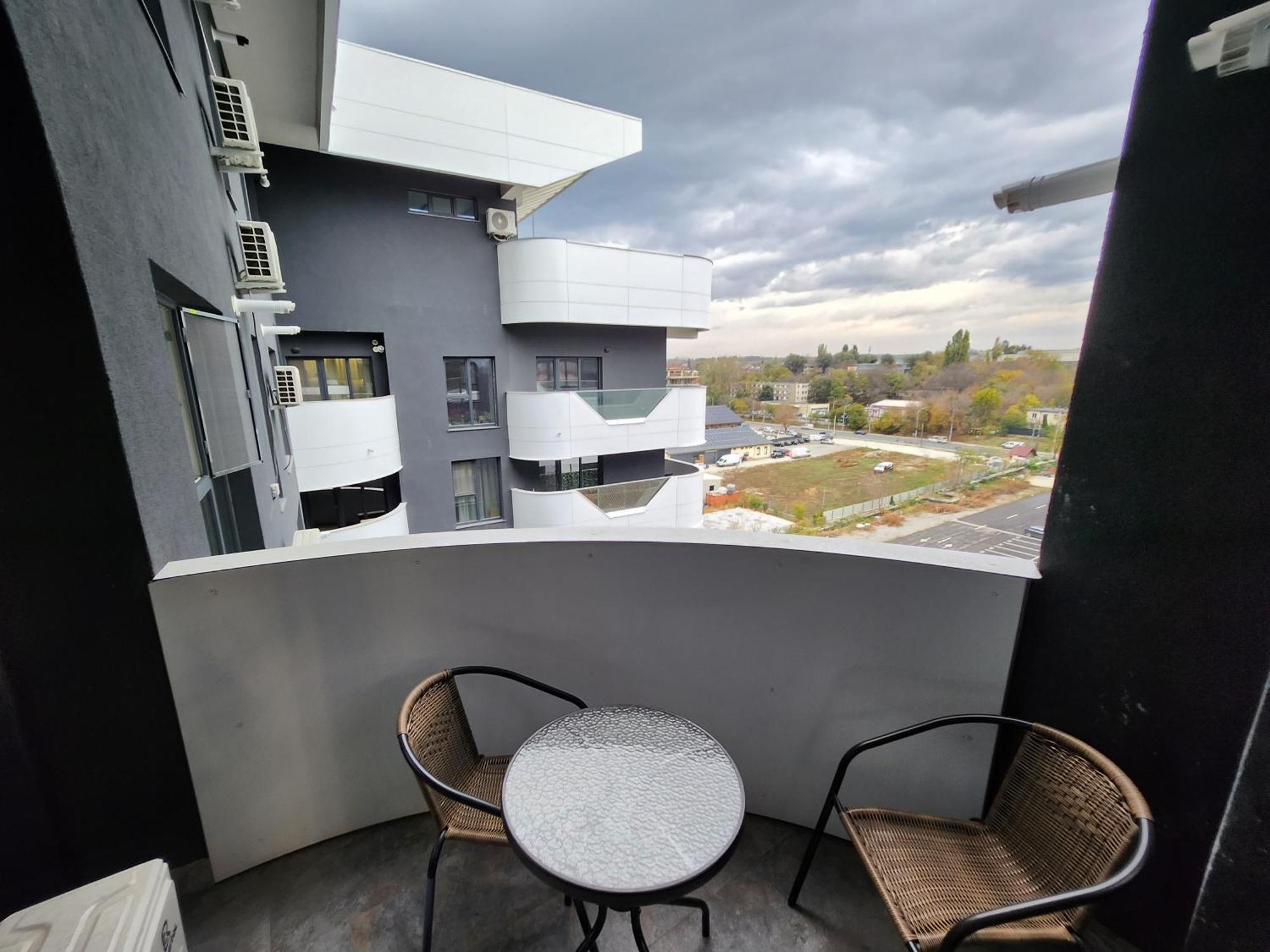 יאשי Near Airport 2 Rooms Apartments In Himson מראה חיצוני תמונה