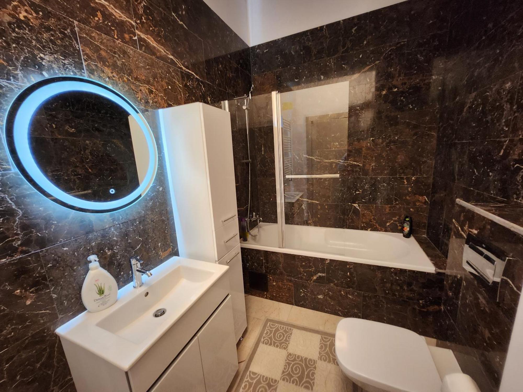 יאשי Near Airport 2 Rooms Apartments In Himson מראה חיצוני תמונה